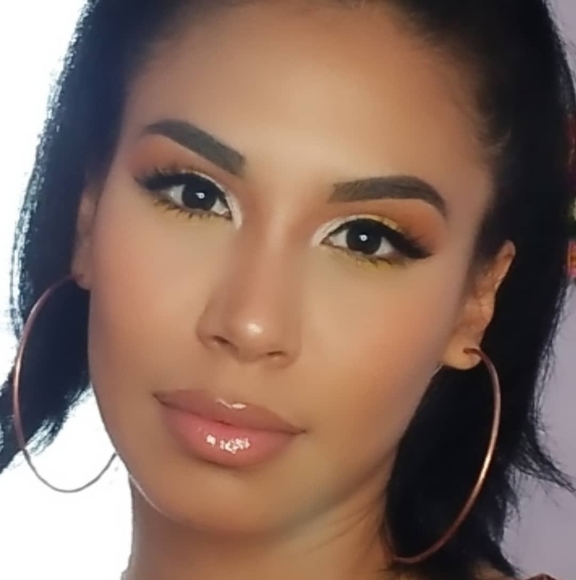 kelly_zapata